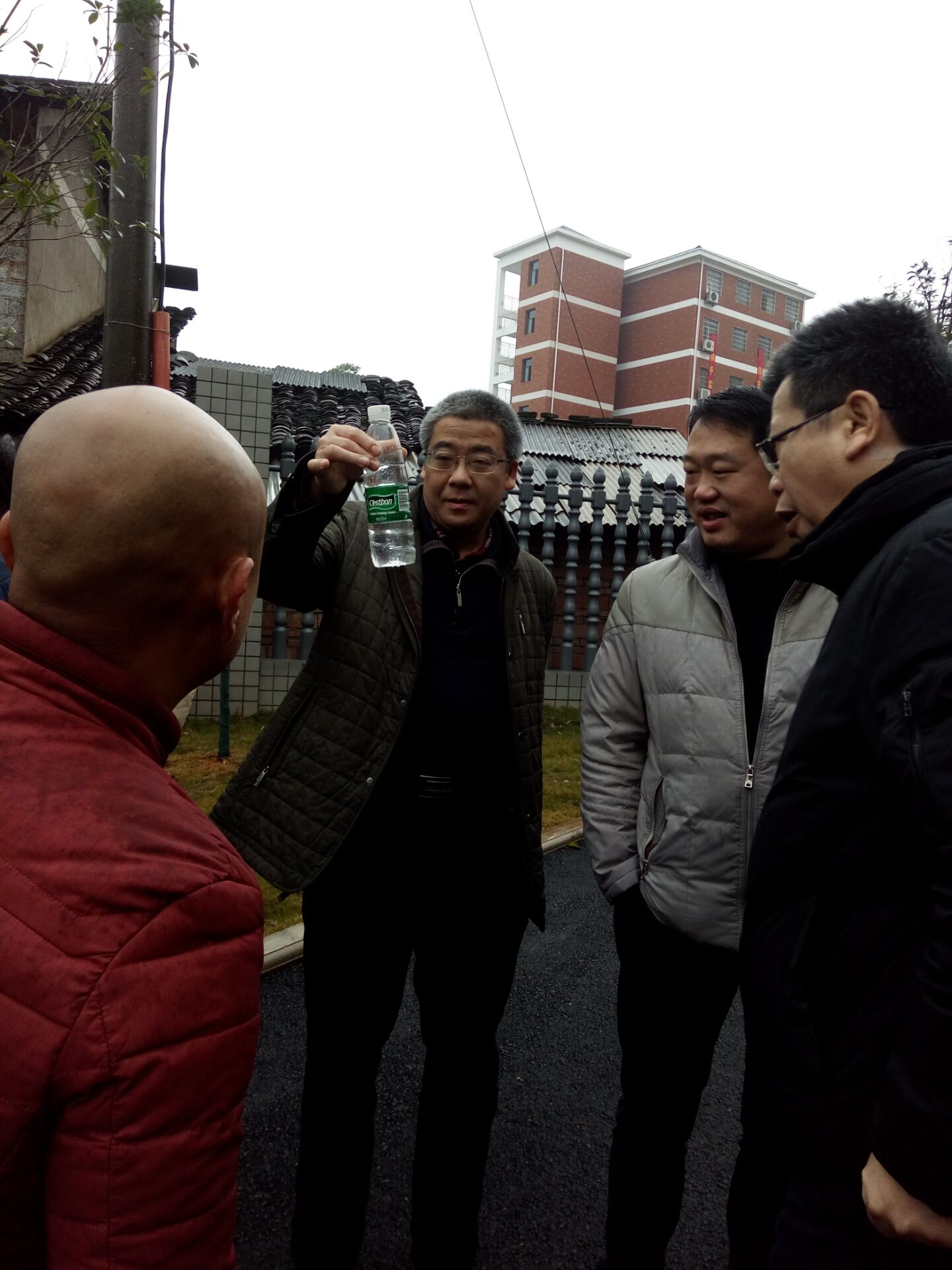 熱烈歡迎市教育局各級(jí)領(lǐng)導(dǎo)對(duì)株洲市示范性綜合實(shí)踐基地中水回用工程進(jìn)行驗(yàn)收視察